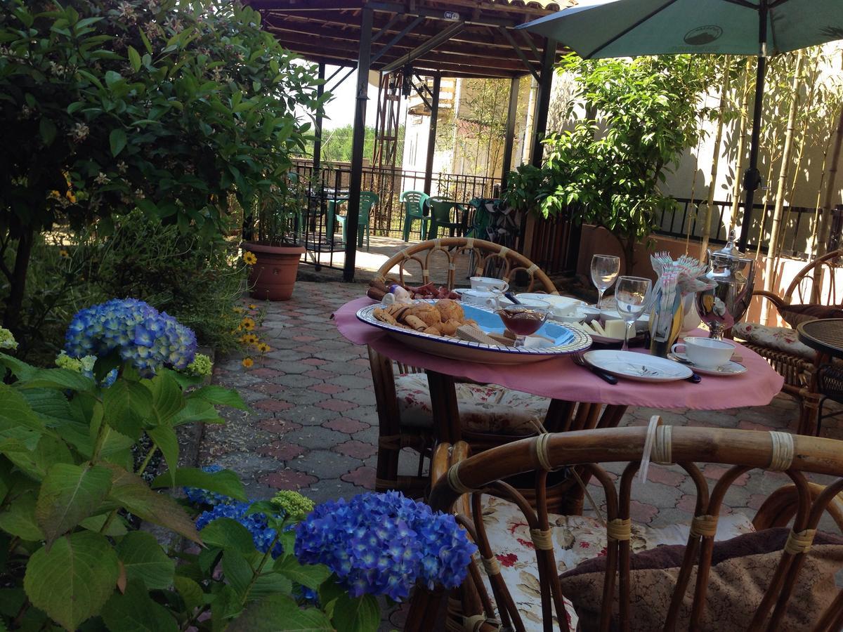 Villa Gardenia อูเรคี ภายนอก รูปภาพ
